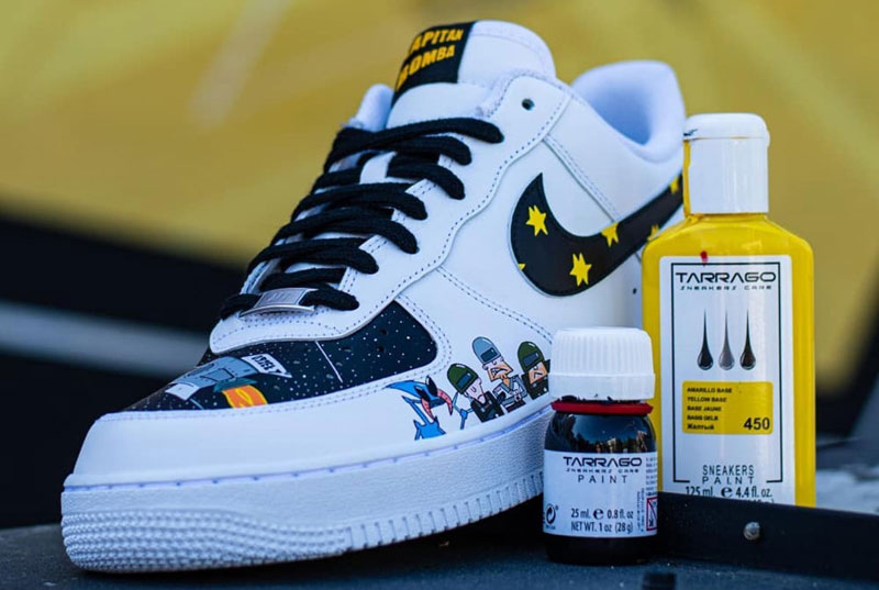 Akrylowe farby do customizacji sneakersów. Custom Kapitan Bomba Nike AF1.