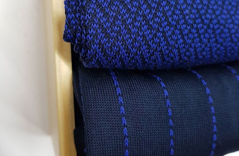 Luksusowe męskie eleganckie skarpety garniturowe na prezent. Egyptian Cotton - Granatowo, Niebieskie. Do jeansów i garnituru.