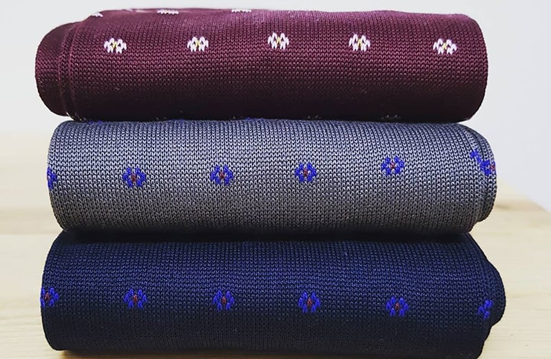 Eleganckie skarpety męskie, garniturowe skarpety męskie Viccel Flower dots navy blue