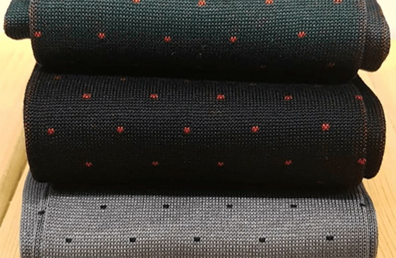 Luksusowe męskie eleganckie skarpety garniturowe na prezent. Egyptian Cotton - Czarne, Czerwone. Do jeansów i garnituru.