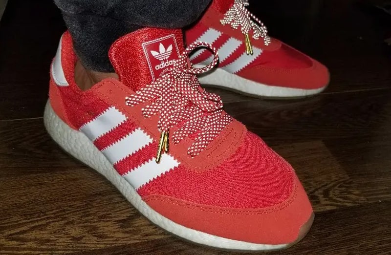 Czerwone płaskie odblaskowe sznurowadła, sznurówki, sznury do sneakersów, kicksów, nike air max, jordanów, jordan . Customizacja butów Lace Lab.