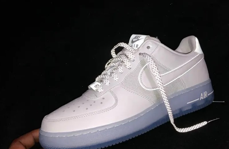 Białe okrągłe odblaskowe sznurowadła, sznurówki, sznury do sneakersów, kicksów, Adidas NMD R1, Ultra Boost, Yeezy 350. Customizacja butów Lace Lab.