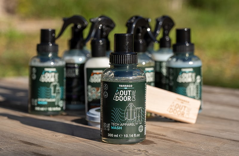 Tech Apparel Wash bezpieczny preparat do pielęgnacji technicznej odzieży outdoorowej oraz specjalistycznego sprzętu sportowego.