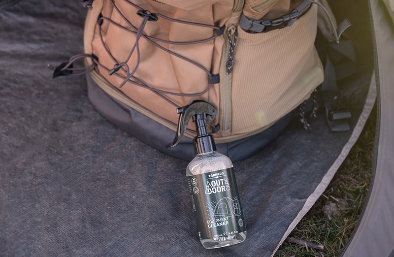Uniwersalny środek czyszczący do sprzętu outdoorowego – Equipment Cleaner w sprayu