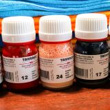 Farby akrylowe do skór licowych (naturalnych i syntetycznych) oraz do jeansu i tekstyliów. Farba do ubrań.