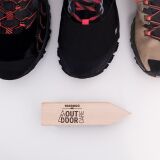 Zbliżenie na ergonomiczny uchwyt szczotki Footwear Brush