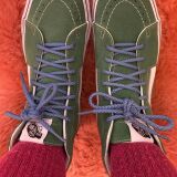 Jasnoniebieskie odblaskowe okrągłe sznurowadła do sneakersów. Sznurowadła do Adidas Yeezy boots. Sznurówki do butów do biegania, sznury, lace, laces. Custom, customizacja. Rzemyki, rzemienie. Sznurófki. Sznuruwki. Białe odblaskowe sznurówki Lacelab. Odblaskowe jasnoniebieskie sznurowadła Lace lab.