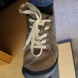 płaskie beżowe sznurowadła Lace Lab. Sznurówki do customizacji sneakersów Jordan, Nike, vans, adidas