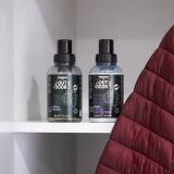 Down Wash to wysokowydajny płyn stworzony z myślą o skutecznym czyszczeniu i konserwacji odzieży oraz sprzętu outdoorowego z wypełnieniem puchowym