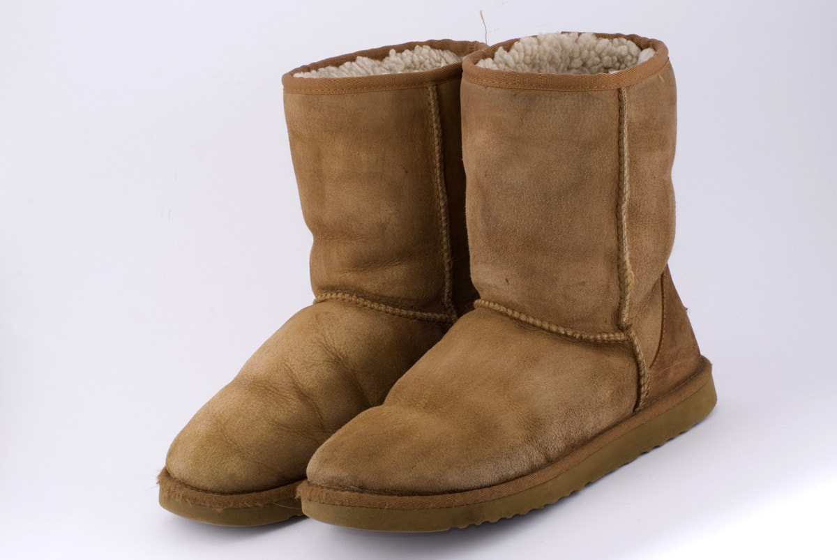 Odnowiony kolor zamszu nubuku zimowych butów UGG EMU