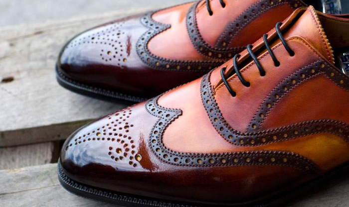 Patynowane, ręcznie malowane buty marki YANKO, PATINE. Luksusowe obuwie dla mężczyzn.